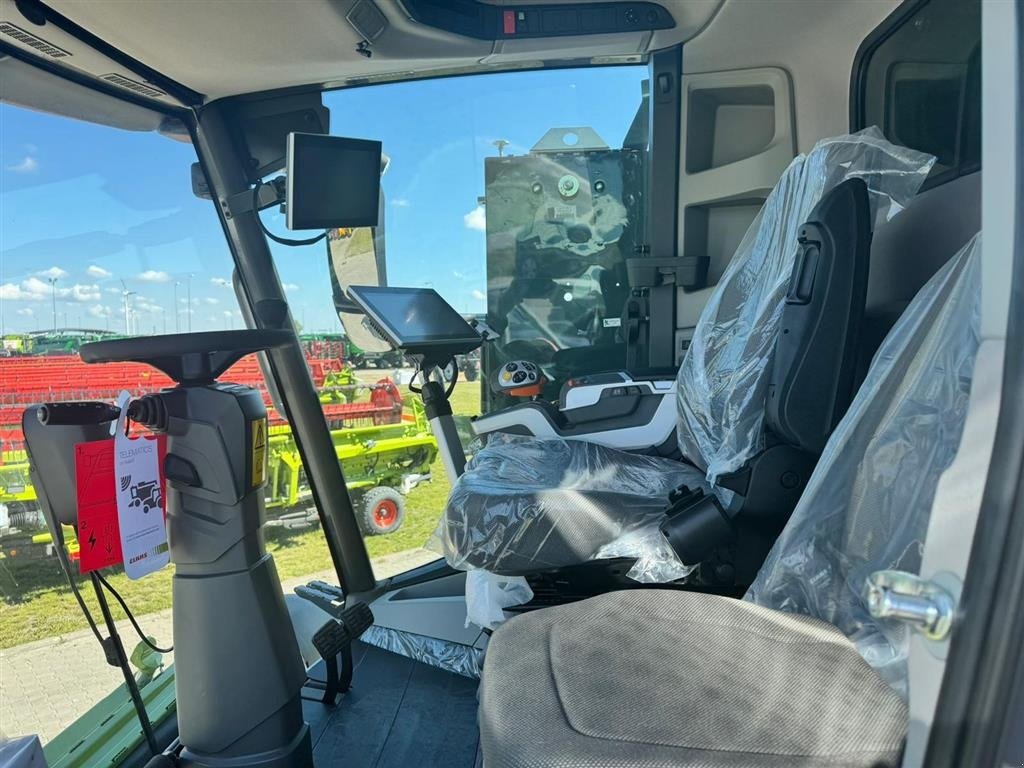 Mähdrescher des Typs CLAAS Lexion 8800TT VI GIVER 50 TIMERS HØSTGARANTI !!! Kan også købes med 1230 Vario eller Convio Flex., Gebrauchtmaschine in Kolding (Bild 10)