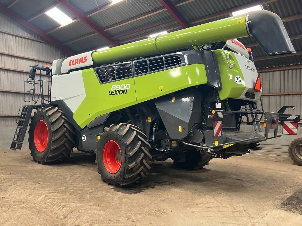 Mähdrescher van het type CLAAS Lexion 8900 4 WD, Gebrauchtmaschine in Aalestrup (Foto 4)
