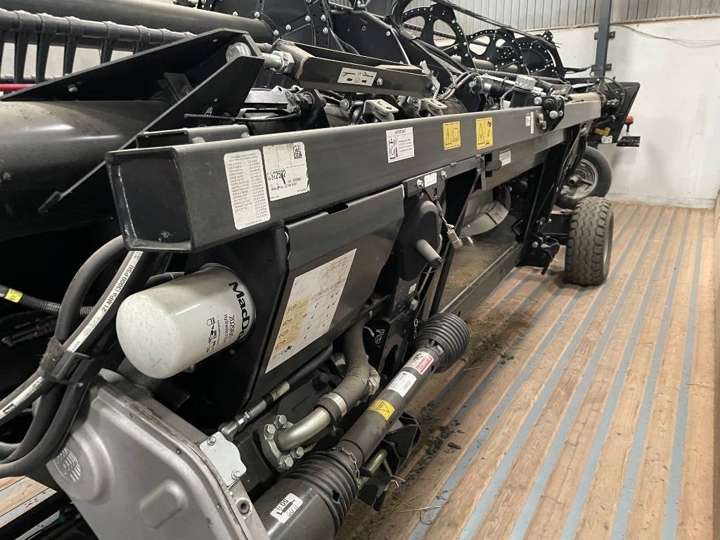 Mähdrescher typu CLAAS LEXION 8900 - 4WD, Gebrauchtmaschine v Mern (Obrázek 11)