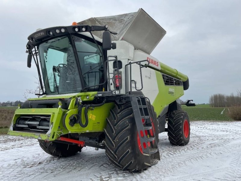 Mähdrescher a típus CLAAS LEXION 8900 - 4WD, Gebrauchtmaschine ekkor: Mern (Kép 1)