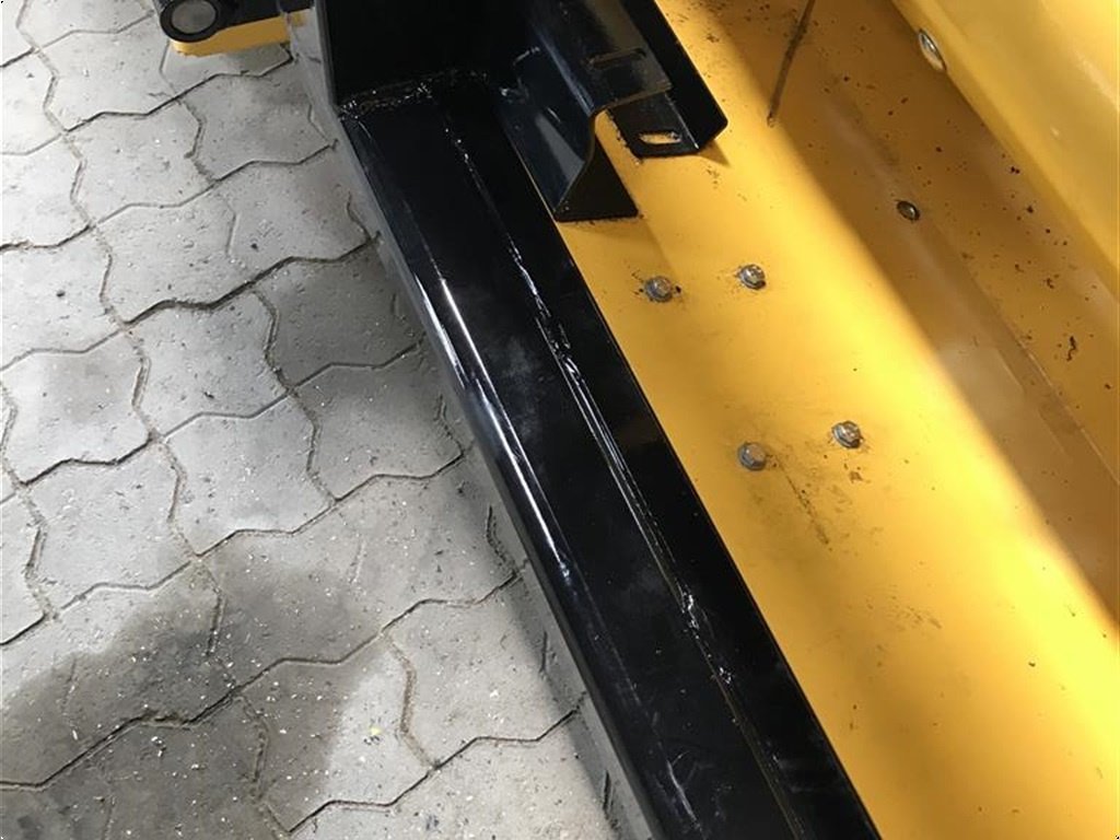Mähdrescher tip CLAAS Lexion adapter, Gebrauchtmaschine in Roskilde (Poză 2)