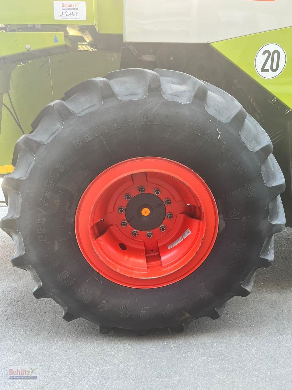 Mähdrescher des Typs CLAAS Lexion verstärkte 10-Loch Felgen mit Reifen 650/75 R32, Gebrauchtmaschine in Schierling (Bild 5)