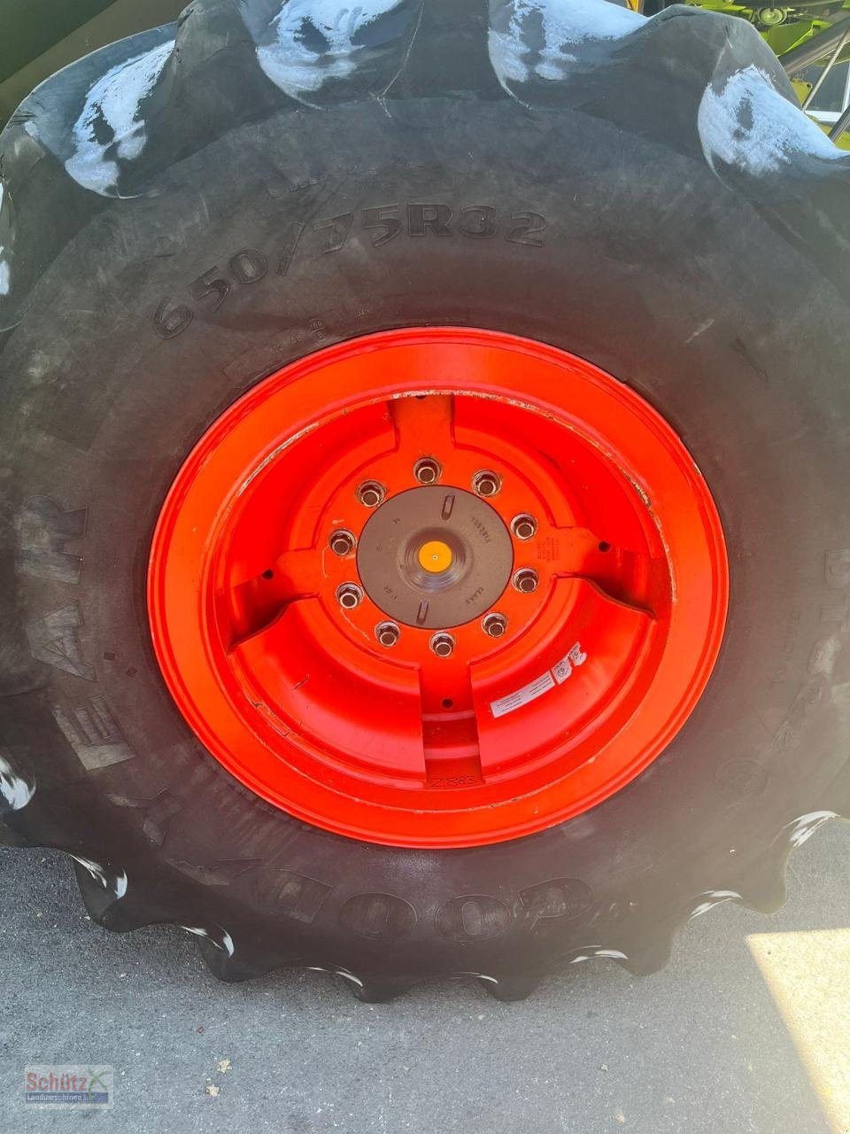 Mähdrescher des Typs CLAAS Lexion verstärkte 10-Loch Felgen mit Reifen 650/75 R32, Gebrauchtmaschine in Schierling (Bild 7)