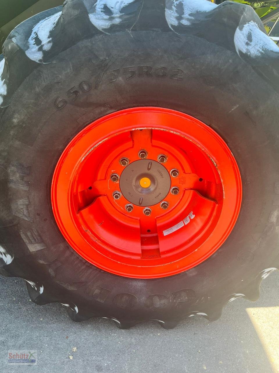 Mähdrescher des Typs CLAAS Lexion verstärkte 10-Loch Felgen mit Reifen 650/75 R32, Gebrauchtmaschine in Schierling (Bild 11)