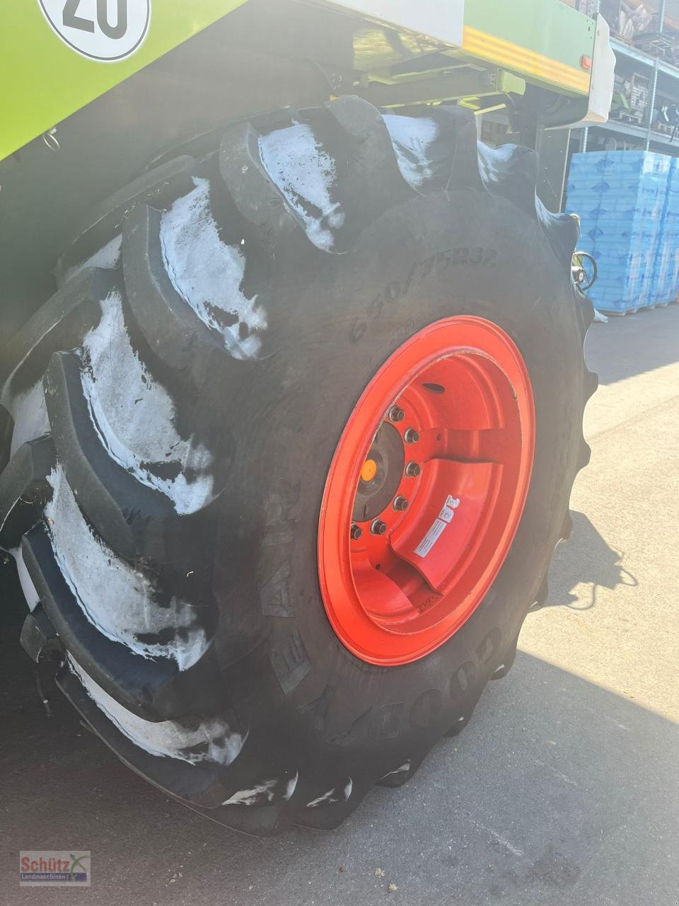 Mähdrescher des Typs CLAAS Lexion verstärkte 10-Loch Felgen mit Reifen 650/75 R32, Gebrauchtmaschine in Schierling (Bild 12)