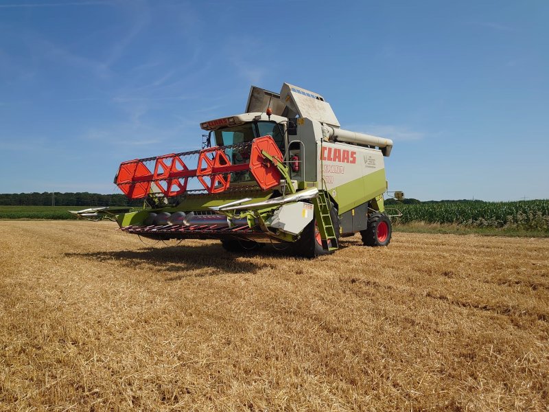 Mähdrescher typu CLAAS Lexion410, Gebrauchtmaschine v Oesfeld (Obrázok 1)