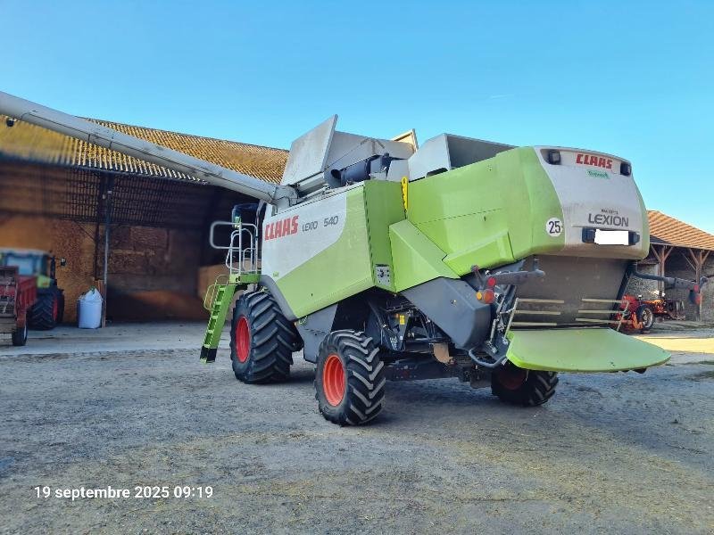 Mähdrescher of the type CLAAS LEXION540, Gebrauchtmaschine in BRAY en Val (Picture 5)