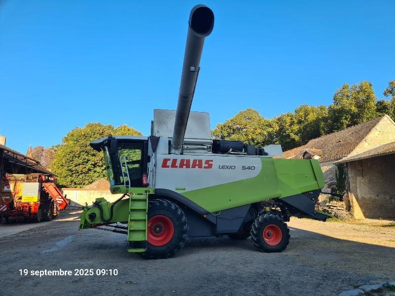Mähdrescher of the type CLAAS LEXION540, Gebrauchtmaschine in BRAY en Val (Picture 2)