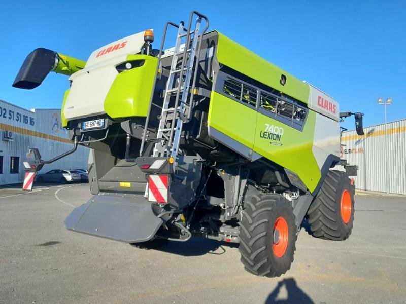 Mähdrescher del tipo CLAAS LEXION7400, Gebrauchtmaschine In ANTIGNY (Immagine 8)