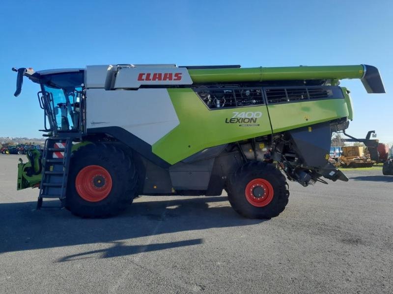 Mähdrescher del tipo CLAAS LEXION7400, Gebrauchtmaschine In ANTIGNY (Immagine 4)