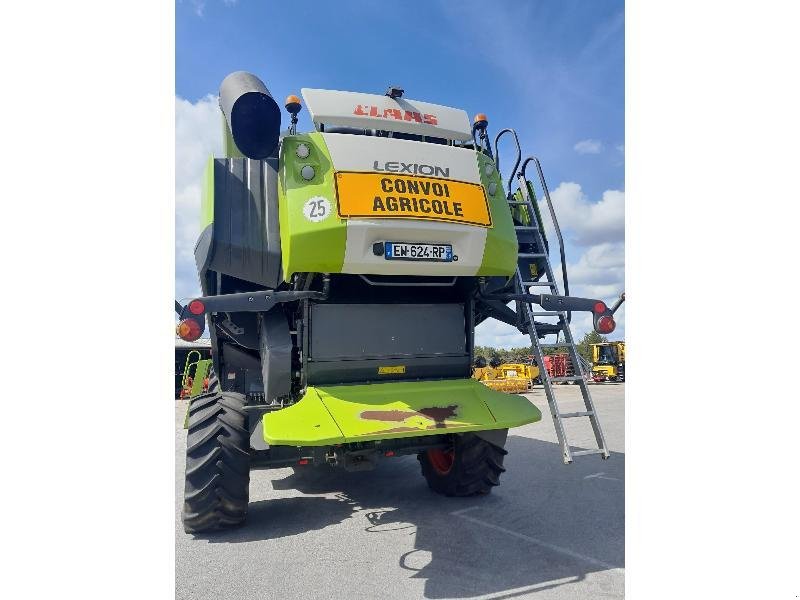 Mähdrescher typu CLAAS LEXION750, Gebrauchtmaschine v PONTIVY (Obrázek 4)