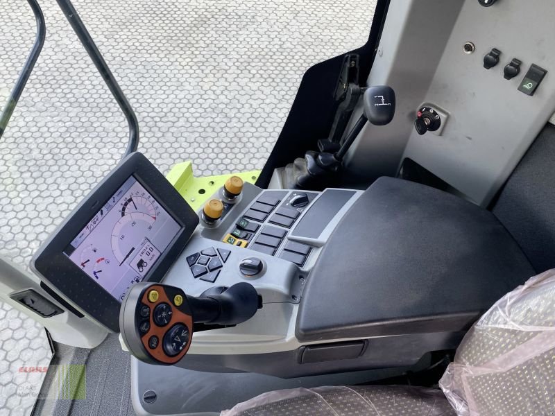 Mähdrescher of the type CLAAS MÄHDRESCHER CLAAS TUCANO 320, Gebrauchtmaschine in Vohburg (Picture 9)