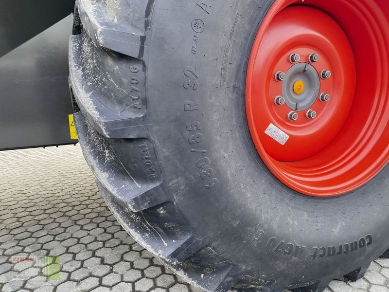 Mähdrescher of the type CLAAS MÄHDRESCHER CLAAS TUCANO 320, Gebrauchtmaschine in Vohburg (Picture 13)