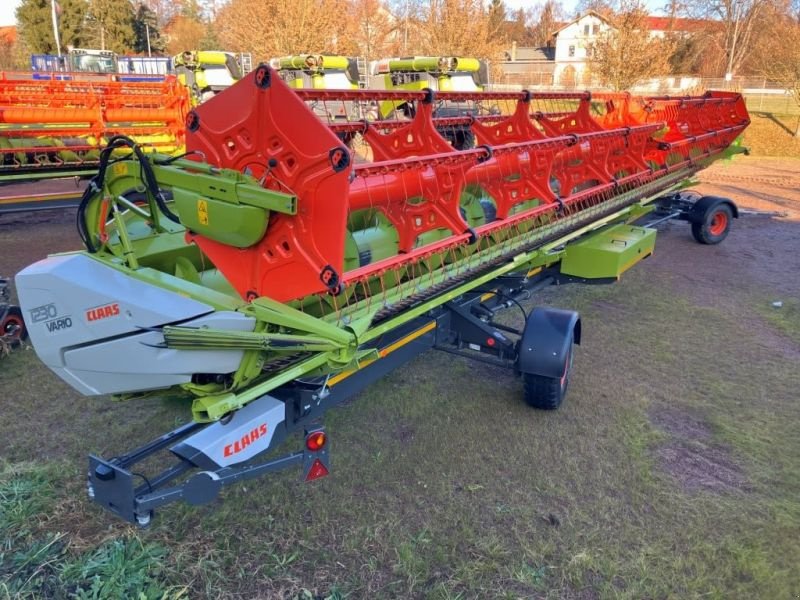 Mähdrescher des Typs CLAAS MÄHDRESCHER LEXION 8600TT, Neumaschine in Lommatzsch (Bild 14)