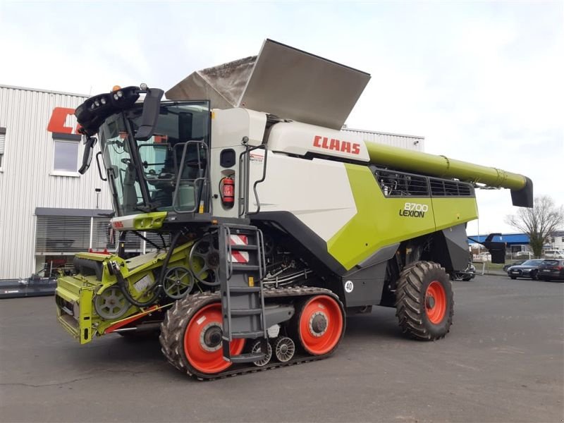 Mähdrescher des Typs CLAAS MÄHDRESCHER LEXION 8700TT, Neumaschine in Lommatzsch (Bild 2)