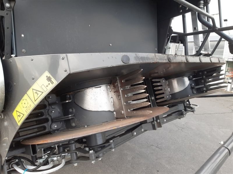 Mähdrescher des Typs CLAAS MÄHDRESCHER LEXION 8700TT, Neumaschine in Lommatzsch (Bild 17)