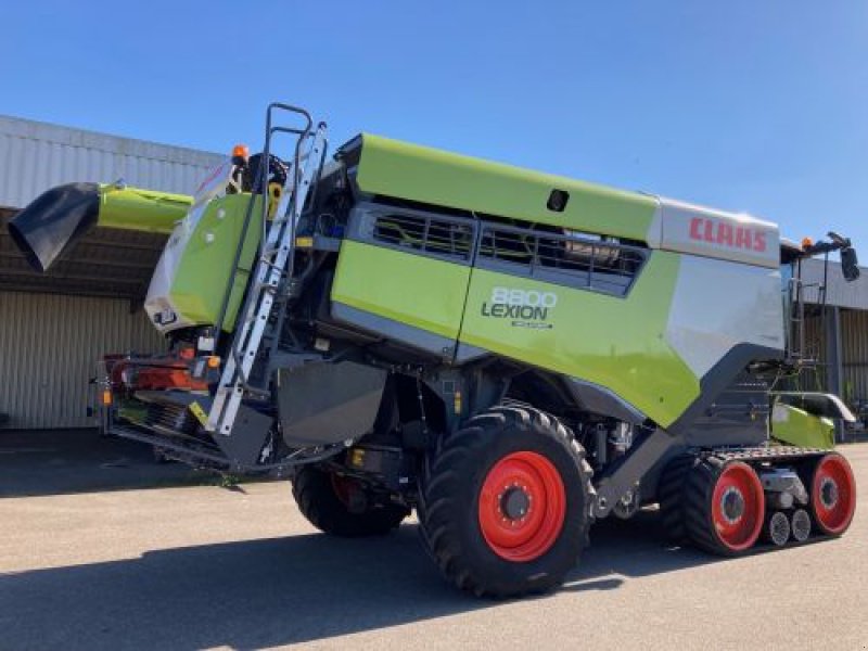 Mähdrescher of the type CLAAS MB CLAAS LEXION 8800 TT, Gebrauchtmaschine in Belleville sur Meuse (Picture 9)