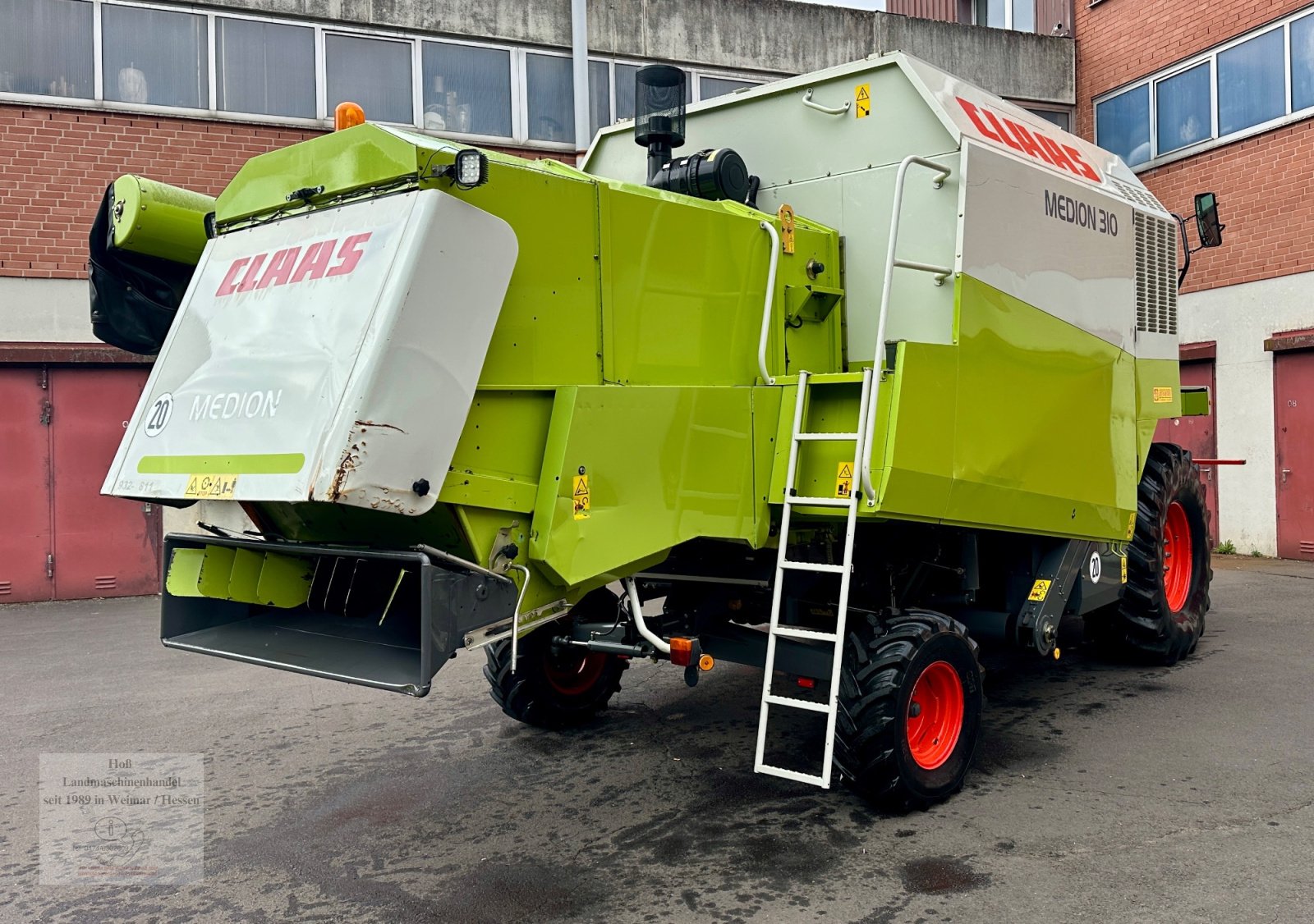 Mähdrescher of the type CLAAS Medion 310, SW C 420, 1570 Motors., 1 Hd, Klima, 3-D ( Do 88 98 ), Gebrauchtmaschine in Weimar/Hessen (Picture 5)