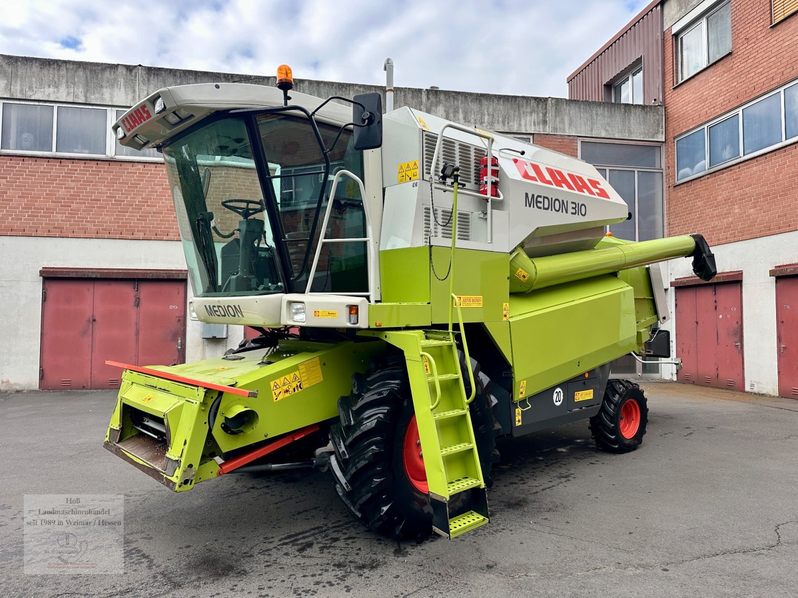 Mähdrescher Türe ait CLAAS Medion 310, SW C 420, 1.570 Motorstunden, 1 Hd, Klima, 3-D ( Do 88 98 ), Gebrauchtmaschine içinde Weimar/Hessen (resim 1)