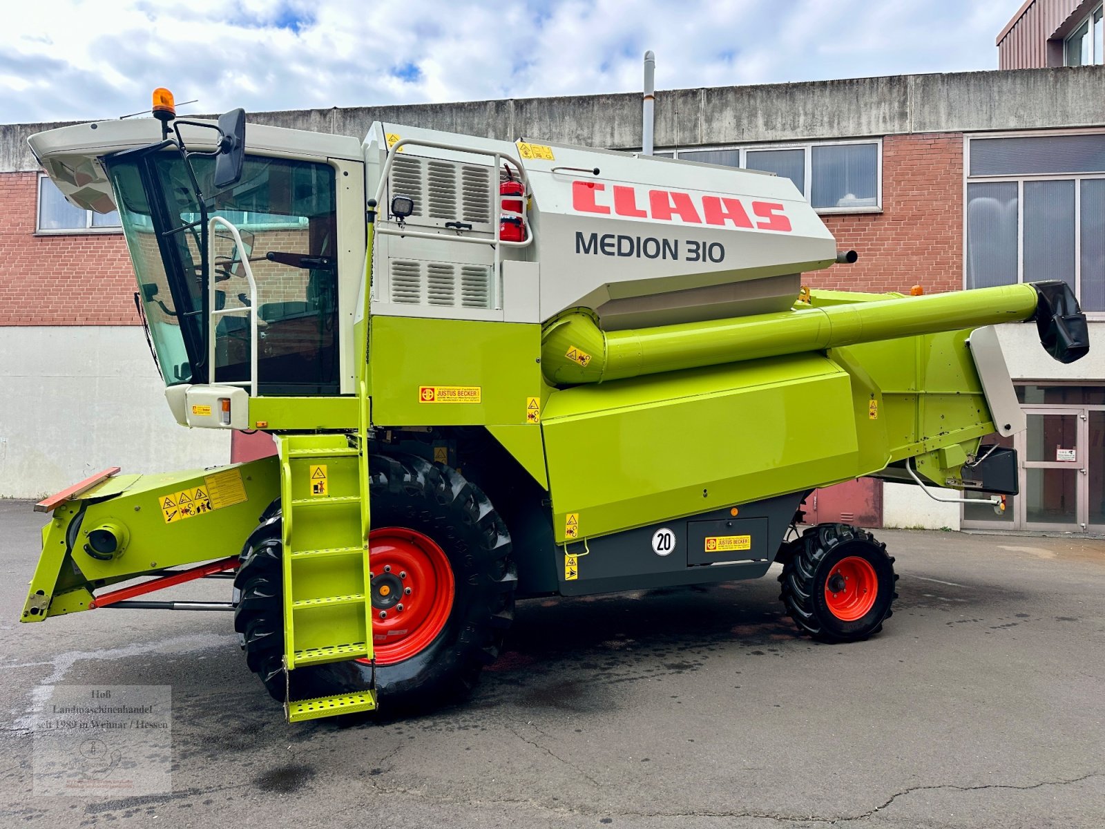 Mähdrescher Türe ait CLAAS Medion 310, SW C 420, 1.570 Motorstunden, 1 Hd, Klima, 3-D ( Do 88 98 ), Gebrauchtmaschine içinde Weimar/Hessen (resim 9)