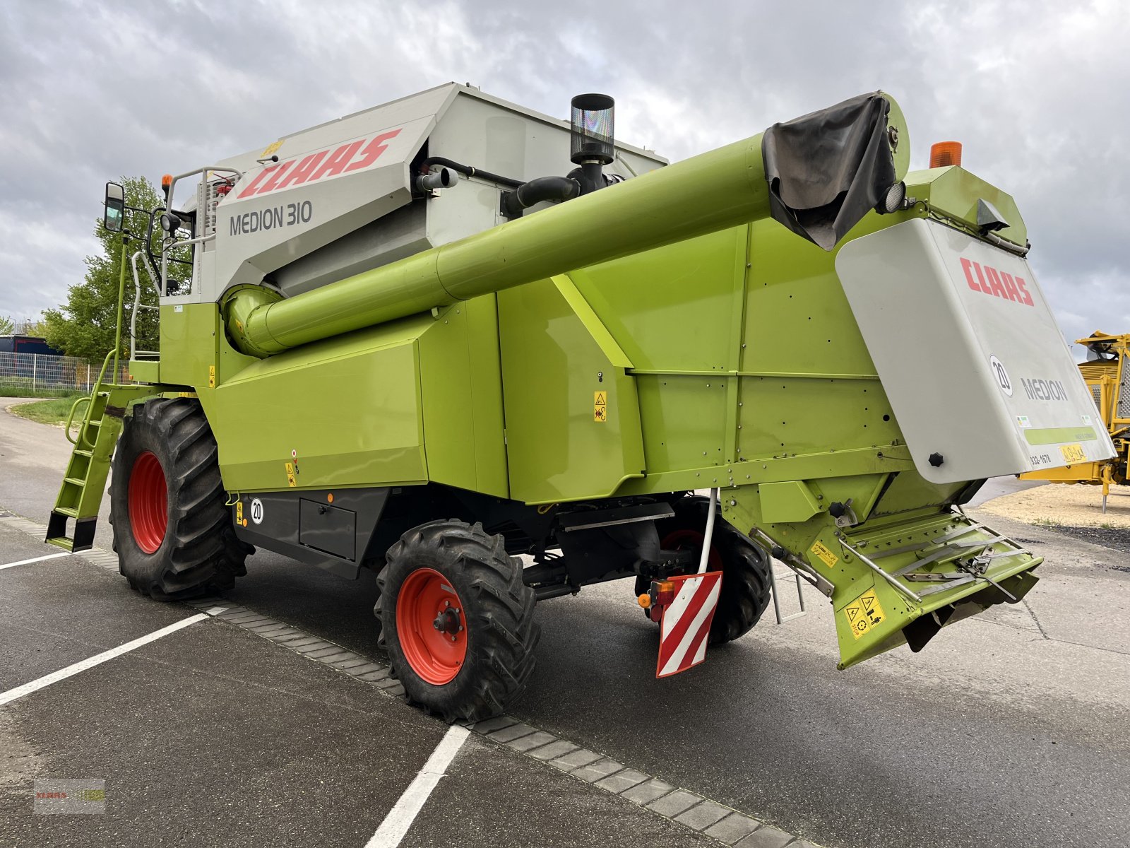 Mähdrescher tip CLAAS Medion 310, Gebrauchtmaschine in Langenau (Poză 3)