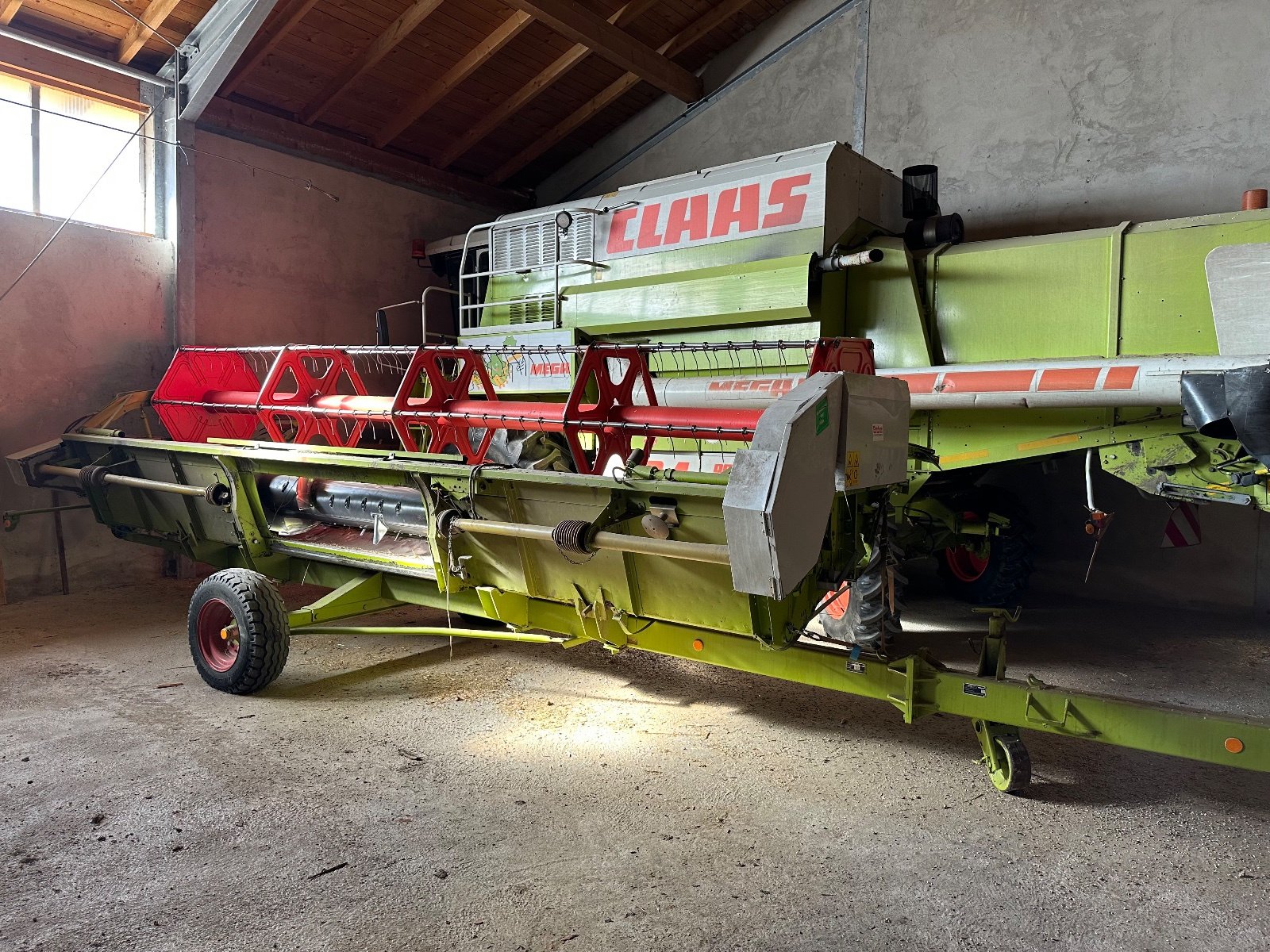 Mähdrescher του τύπου CLAAS Mega 204, Gebrauchtmaschine σε Loiching (Φωτογραφία 1)