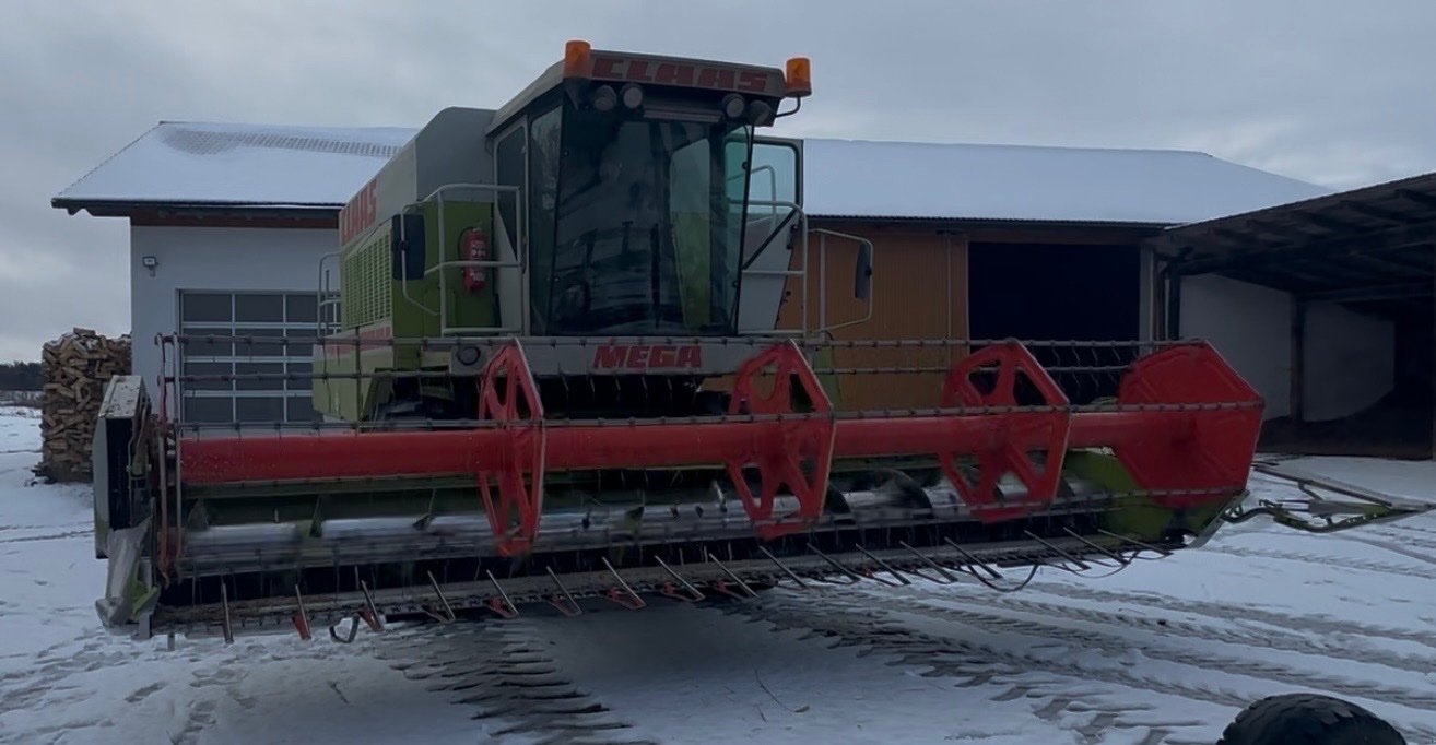 Mähdrescher des Typs CLAAS Mega 204, Gebrauchtmaschine in Loiching (Bild 2)