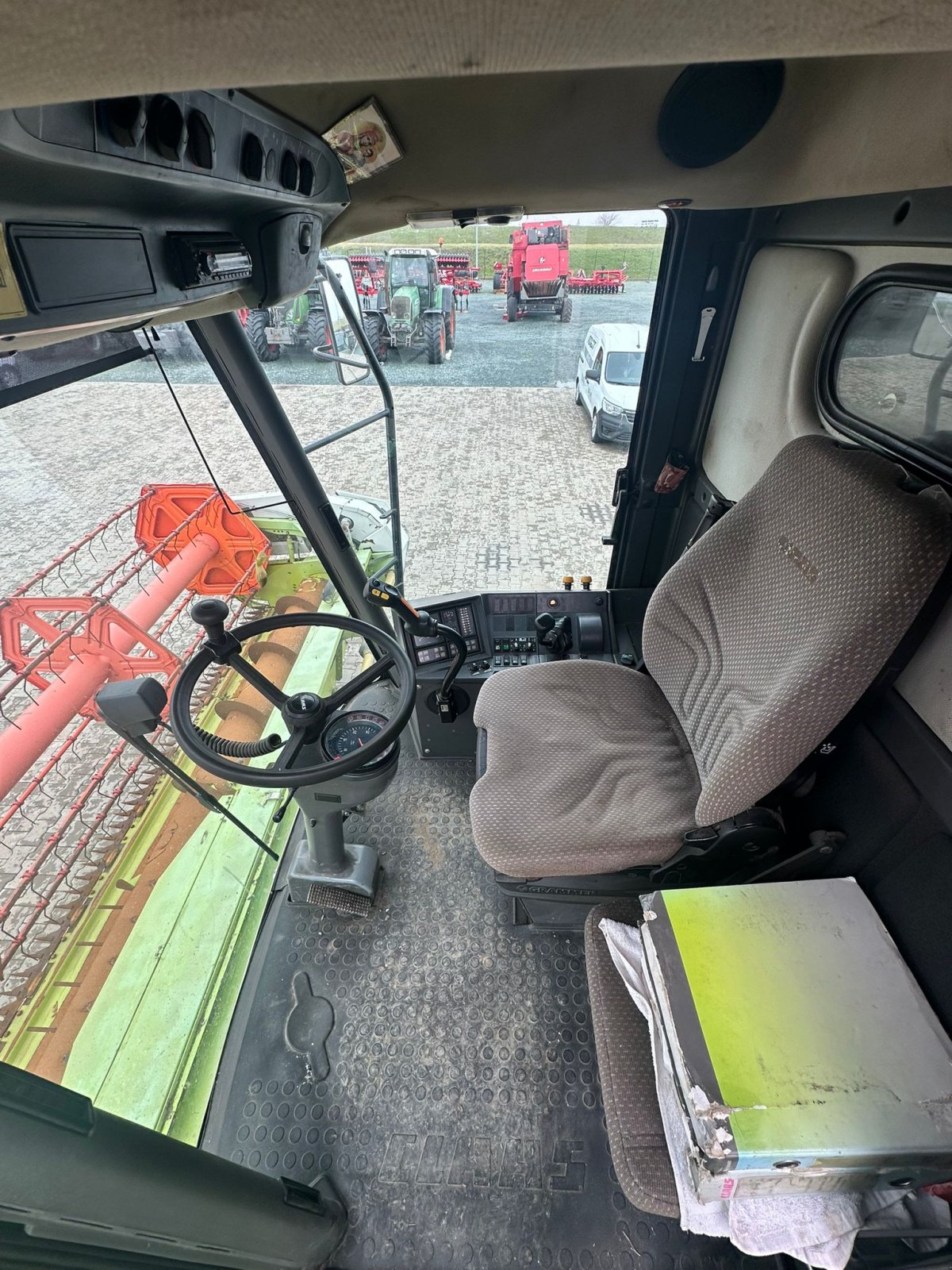 Mähdrescher типа CLAAS Mega 350 APS, Gebrauchtmaschine в Orţişoara (Фотография 8)