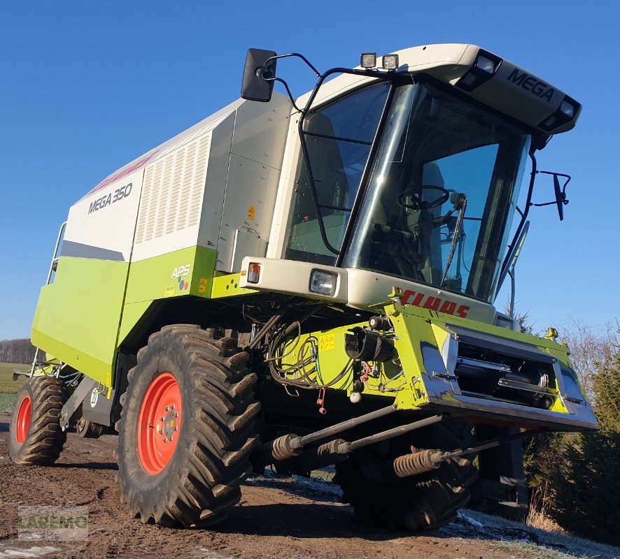 Mähdrescher del tipo CLAAS Mega 350, Neumaschine In Langenwetzendorf (Immagine 1)