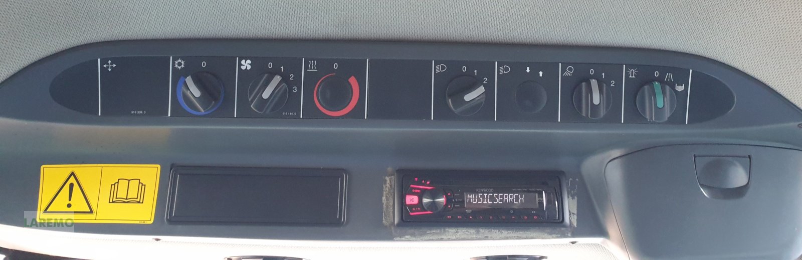 Mähdrescher del tipo CLAAS Mega 350, Neumaschine In Langenwetzendorf (Immagine 18)