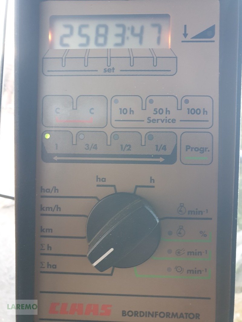 Mähdrescher del tipo CLAAS Mega 350, Neumaschine In Langenwetzendorf (Immagine 22)