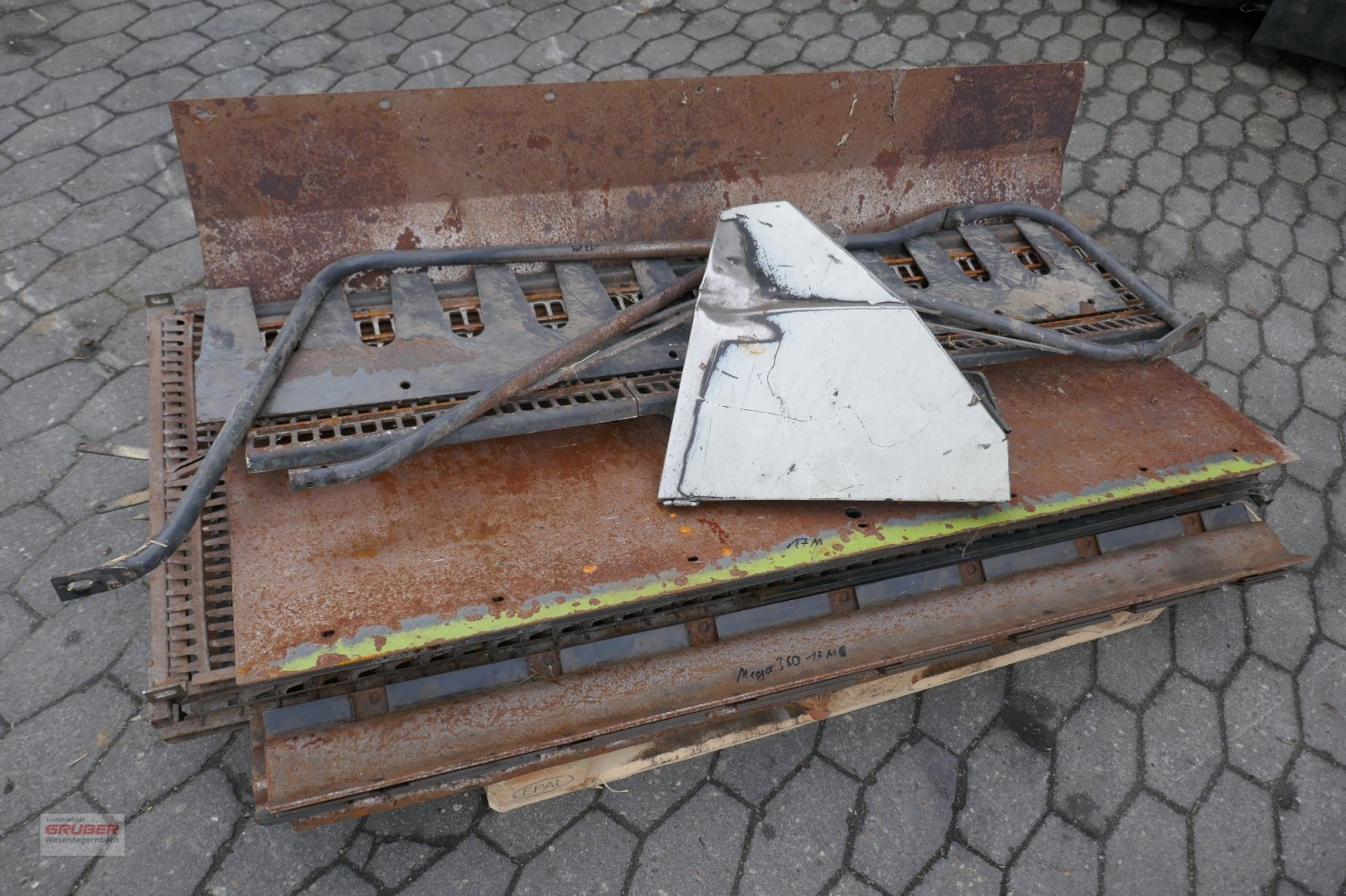 Mähdrescher za tip CLAAS Mega 360 CAC, Gebrauchtmaschine u Dorfen (Slika 28)