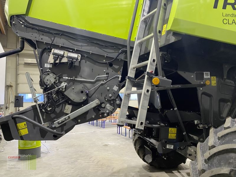Mähdrescher des Typs CLAAS TRION 520 MIT VARIO 560, Gebrauchtmaschine in Vohburg (Bild 6)