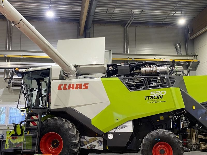 Mähdrescher des Typs CLAAS TRION 520 MIT VARIO 560, Gebrauchtmaschine in Vohburg (Bild 5)