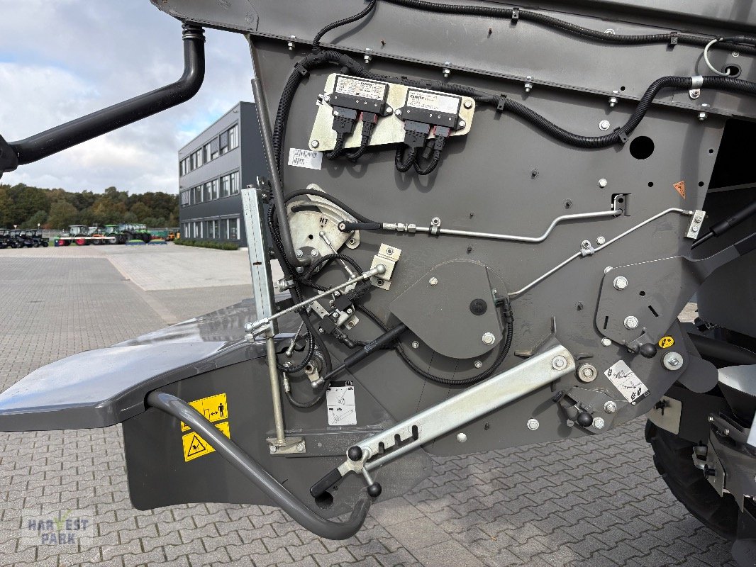 Mähdrescher del tipo CLAAS TRION 520, Gebrauchtmaschine In Emsbüren (Immagine 11)