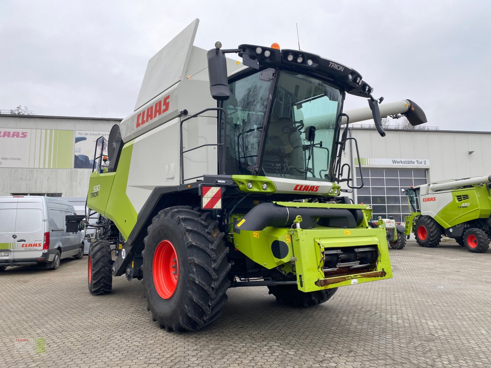Mähdrescher типа CLAAS Trion 530 mit SW V 680, Gebrauchtmaschine в Vohburg (Фотография 2)