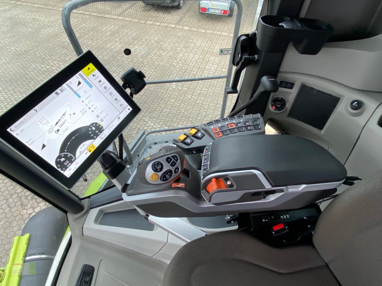 Mähdrescher типа CLAAS Trion 530 mit SW V 680, Gebrauchtmaschine в Vohburg (Фотография 13)