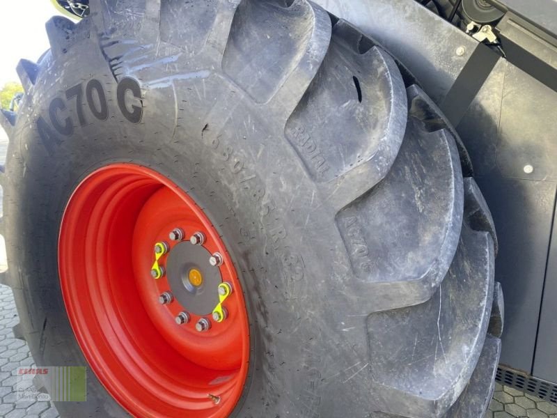 Mähdrescher des Typs CLAAS TRION 530 MIT VARIO 620, Gebrauchtmaschine in Vohburg (Bild 9)