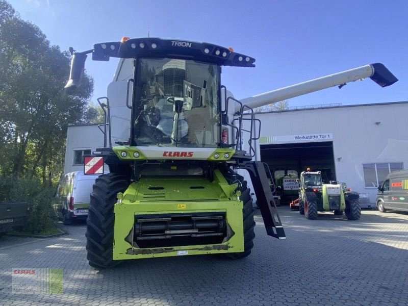Mähdrescher des Typs CLAAS TRION 530 MIT VARIO 620, Gebrauchtmaschine in Vohburg (Bild 4)