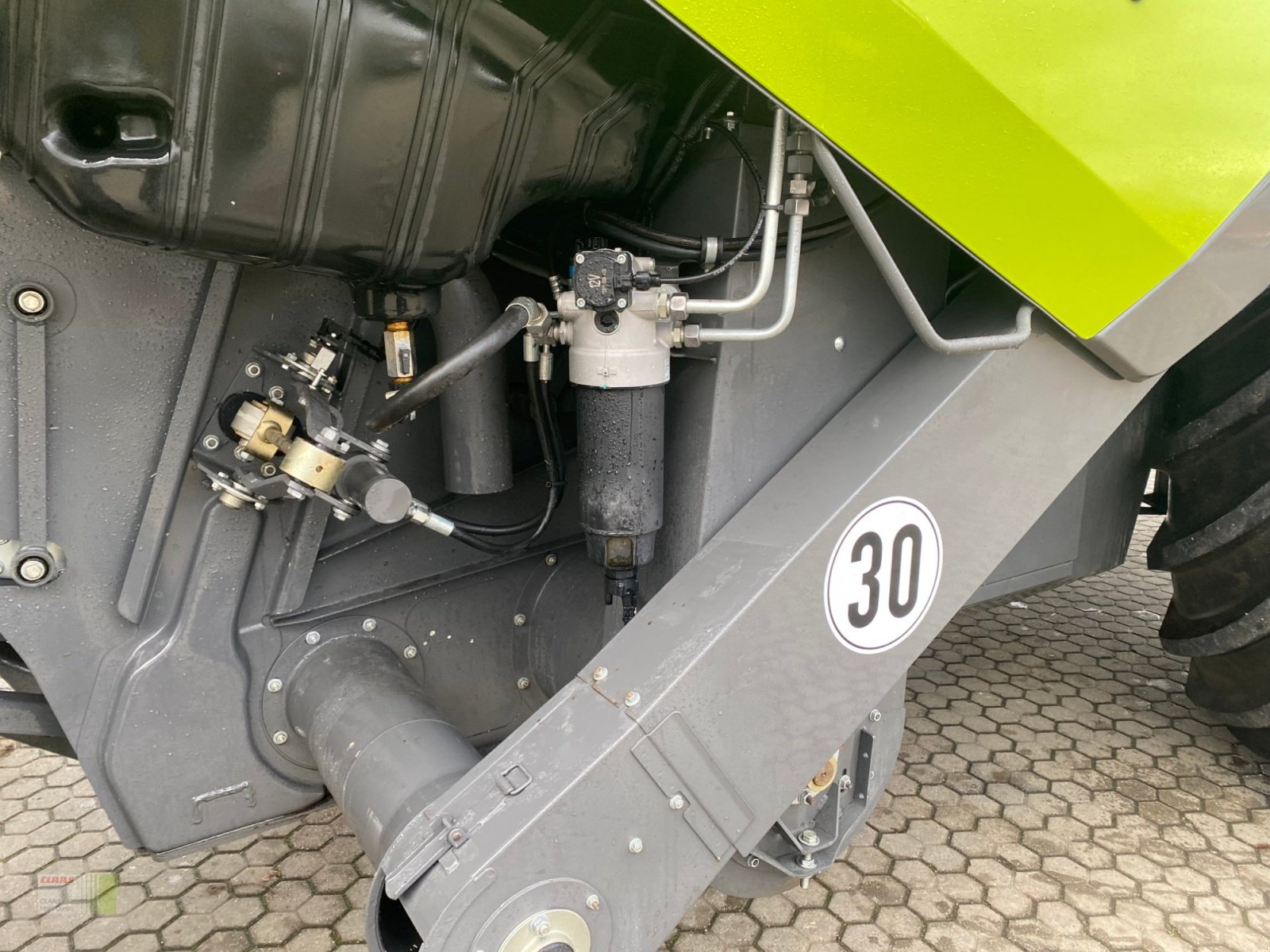 Mähdrescher des Typs CLAAS Trion 530 mit Vario 680, Gebrauchtmaschine in Vohburg (Bild 7)