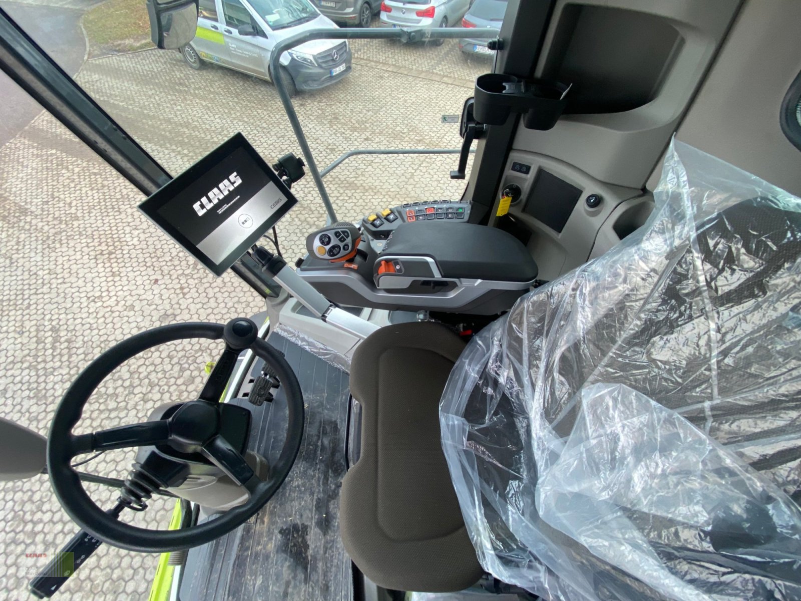 Mähdrescher des Typs CLAAS Trion 530 mit Vario 680, Gebrauchtmaschine in Vohburg (Bild 11)