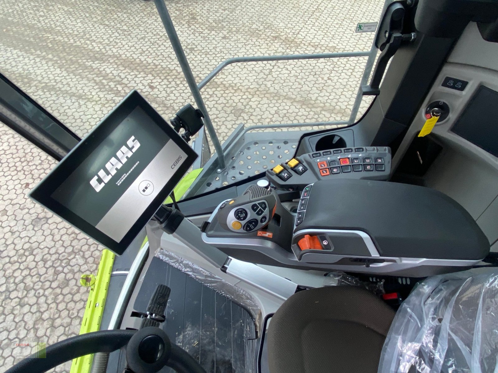 Mähdrescher des Typs CLAAS Trion 530 mit Vario 680, Gebrauchtmaschine in Vohburg (Bild 12)
