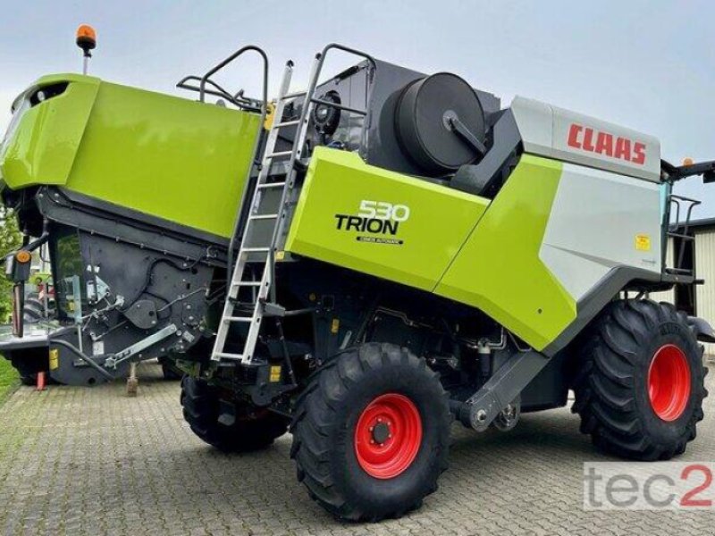 Mähdrescher des Typs CLAAS Trion 530 mit Varioschneidwerk, Gebrauchtmaschine in Östringen (Bild 1)