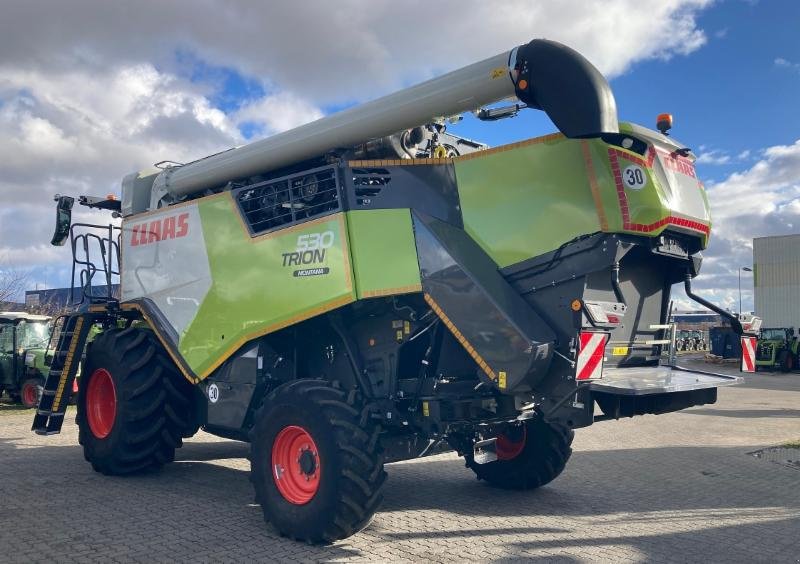 Mähdrescher des Typs CLAAS TRION 530 MONTANA, Gebrauchtmaschine in Hockenheim (Bild 3)
