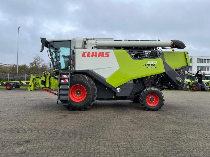 Mähdrescher typu CLAAS TRION 530 MONTANA, Gebrauchtmaschine v Hockenheim (Obrázek 2)