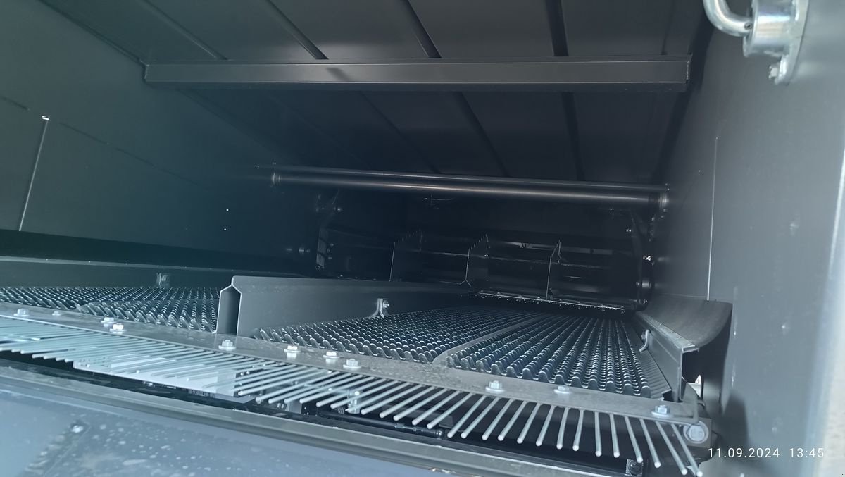 Mähdrescher of the type CLAAS Trion 530, Neumaschine in Grund (Picture 12)