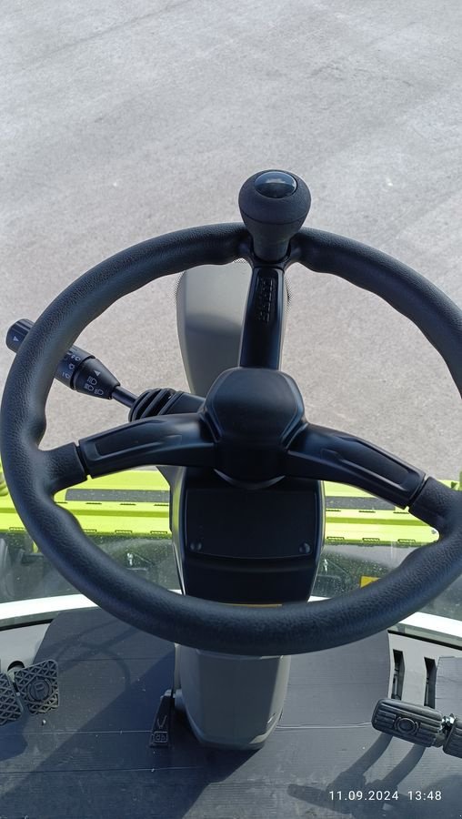 Mähdrescher of the type CLAAS Trion 530, Neumaschine in Grund (Picture 20)