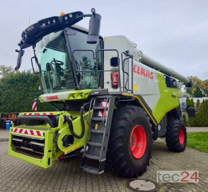 Mähdrescher tip CLAAS Trion 650 mit Schneidwerk, Vorführmaschine in Östringen (Poză 8)