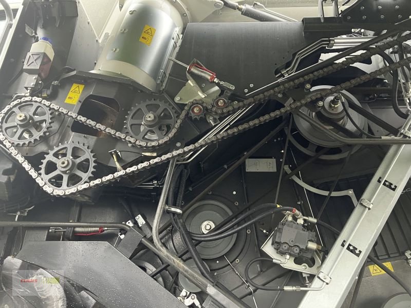 Mähdrescher des Typs CLAAS TRION 650, Gebrauchtmaschine in Töging am Inn (Bild 11)