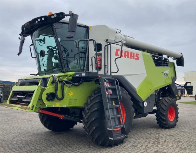 Mähdrescher of the type CLAAS TRION 650, Gebrauchtmaschine in Hockenheim (Picture 1)